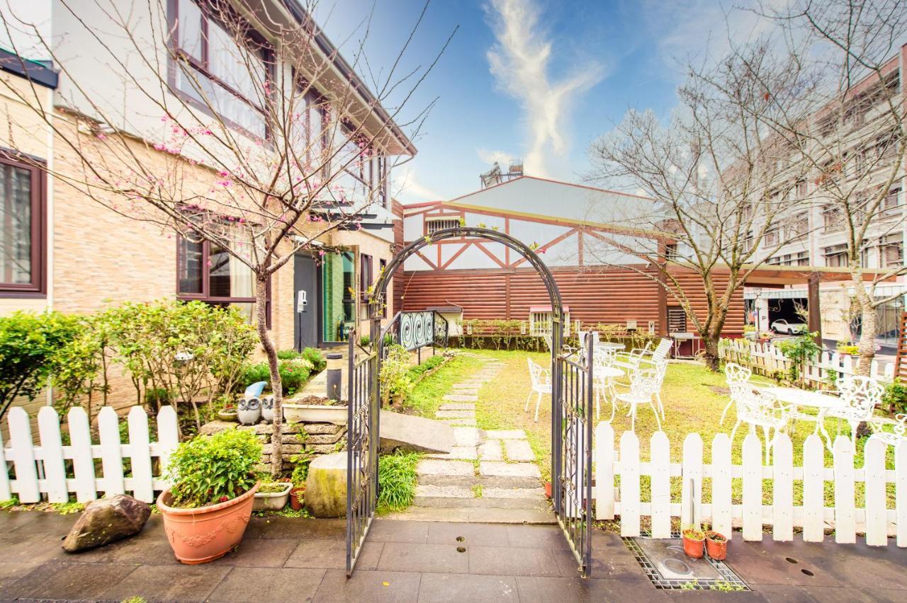 Moonlake B&B หยูฉี ภายนอก รูปภาพ