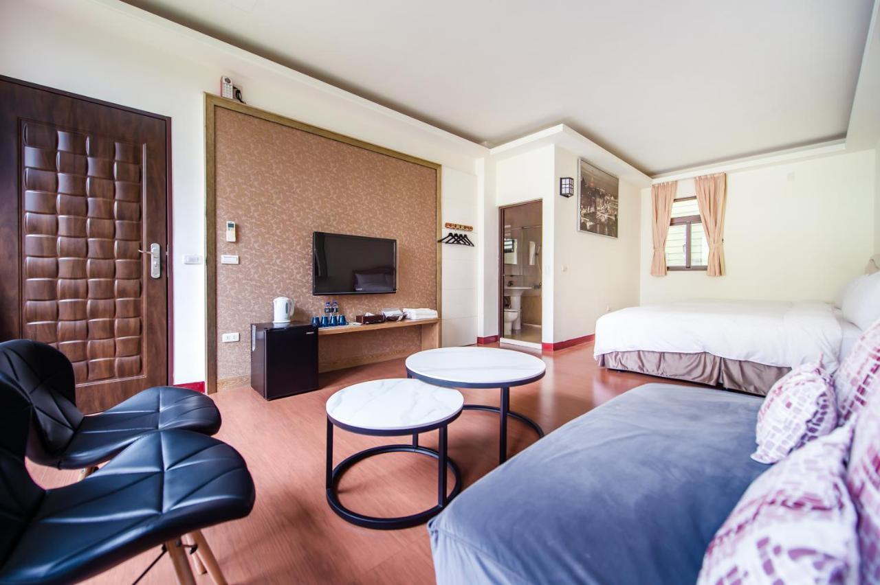 Moonlake B&B หยูฉี ภายนอก รูปภาพ