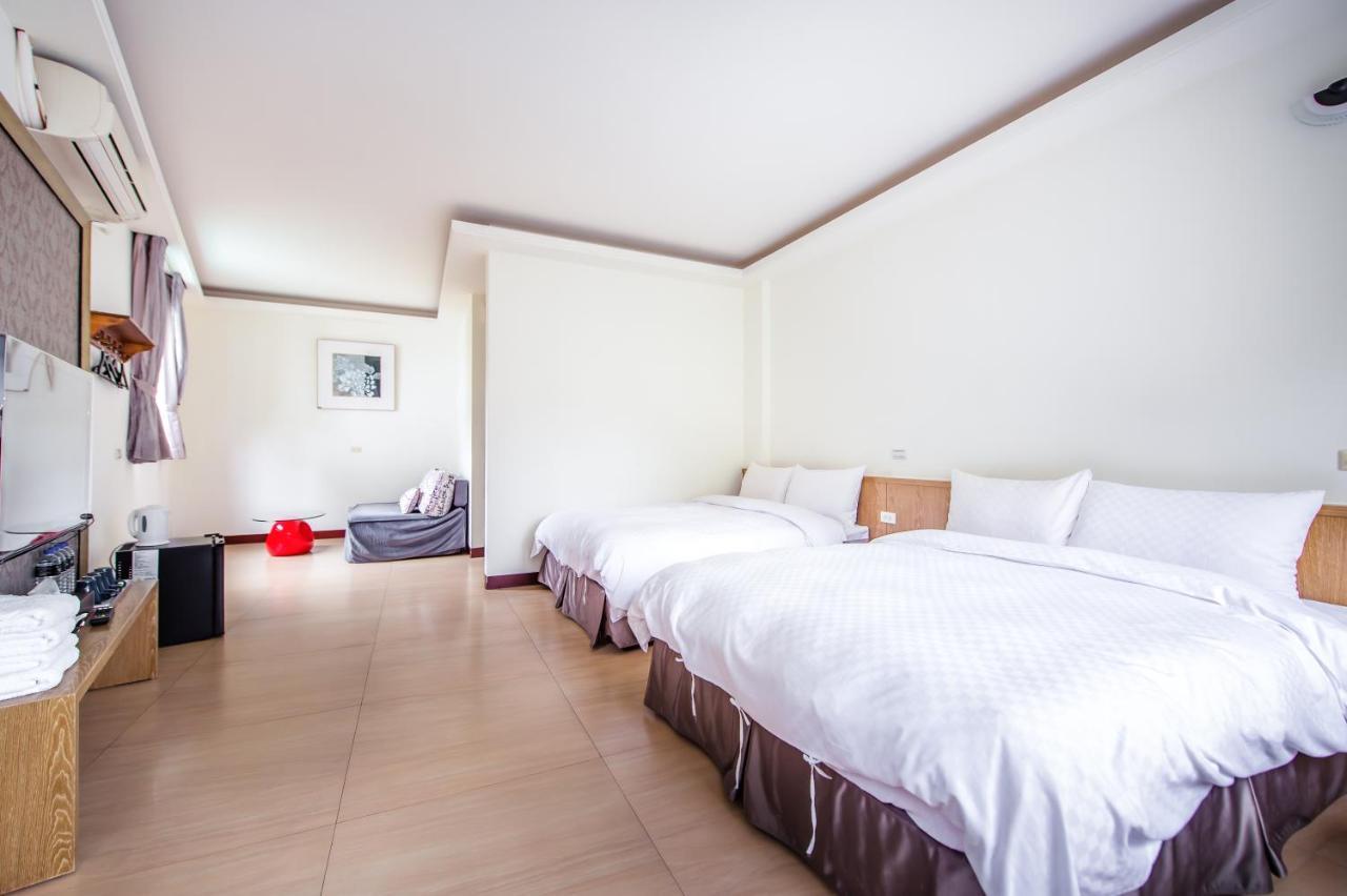 Moonlake B&B หยูฉี ภายนอก รูปภาพ