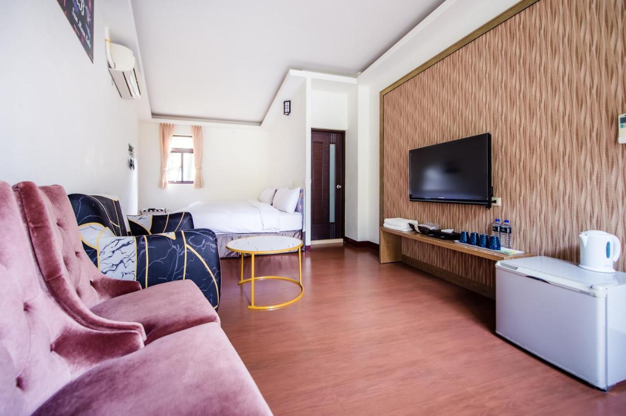 Moonlake B&B หยูฉี ภายนอก รูปภาพ
