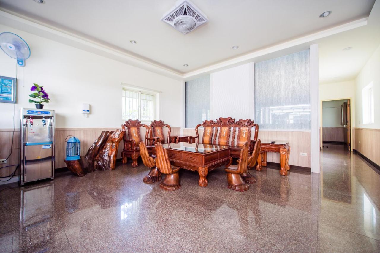 Moonlake B&B หยูฉี ภายนอก รูปภาพ