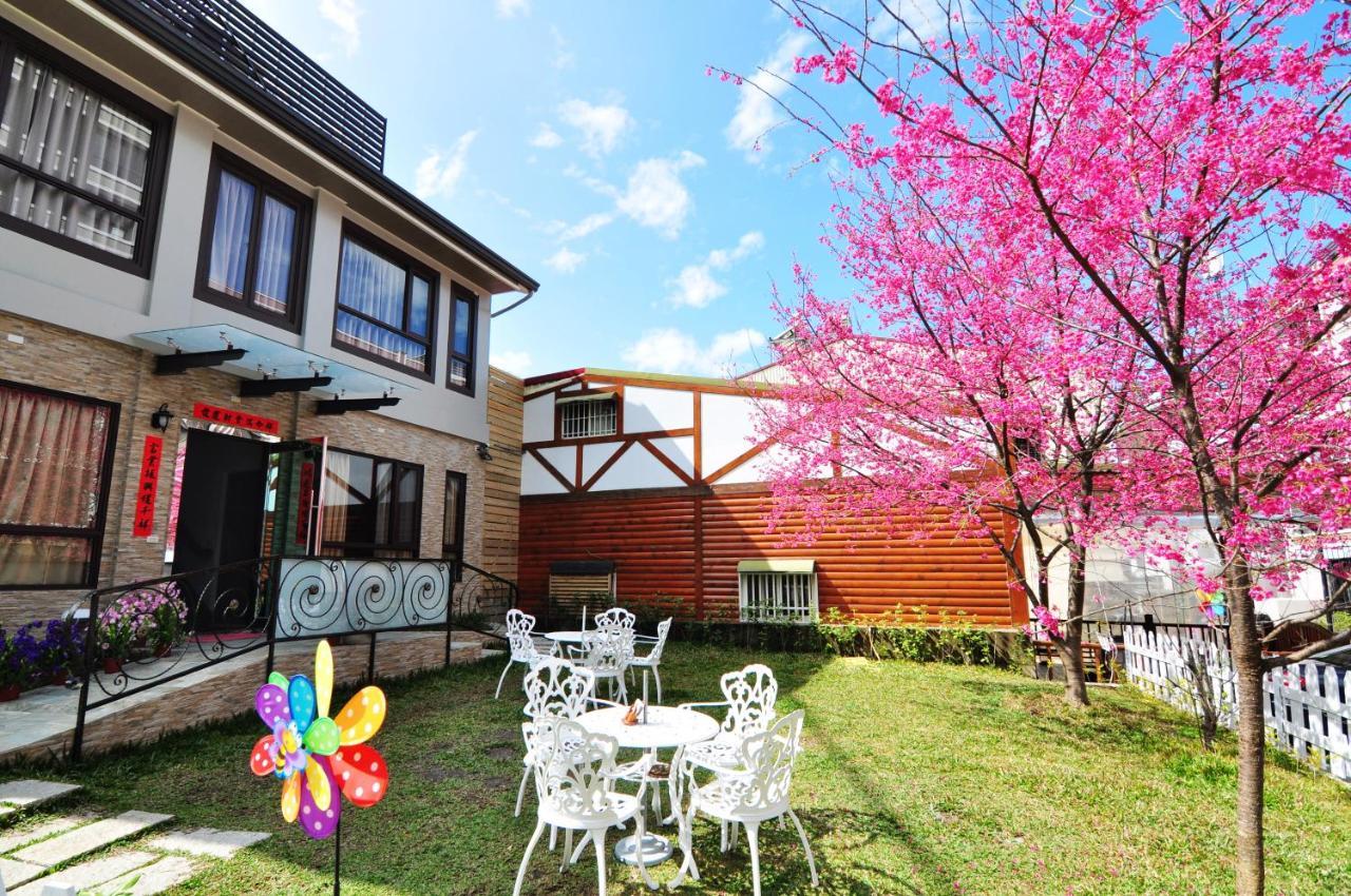 Moonlake B&B หยูฉี ภายนอก รูปภาพ